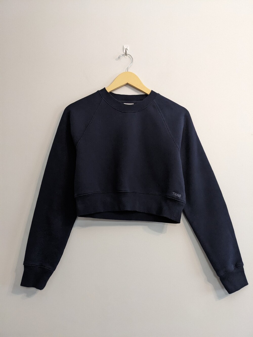 Aritzia TNA Sweatfleece Cozy Fleece Perfect Fit Cropped Sweatshirt, Navy, Small